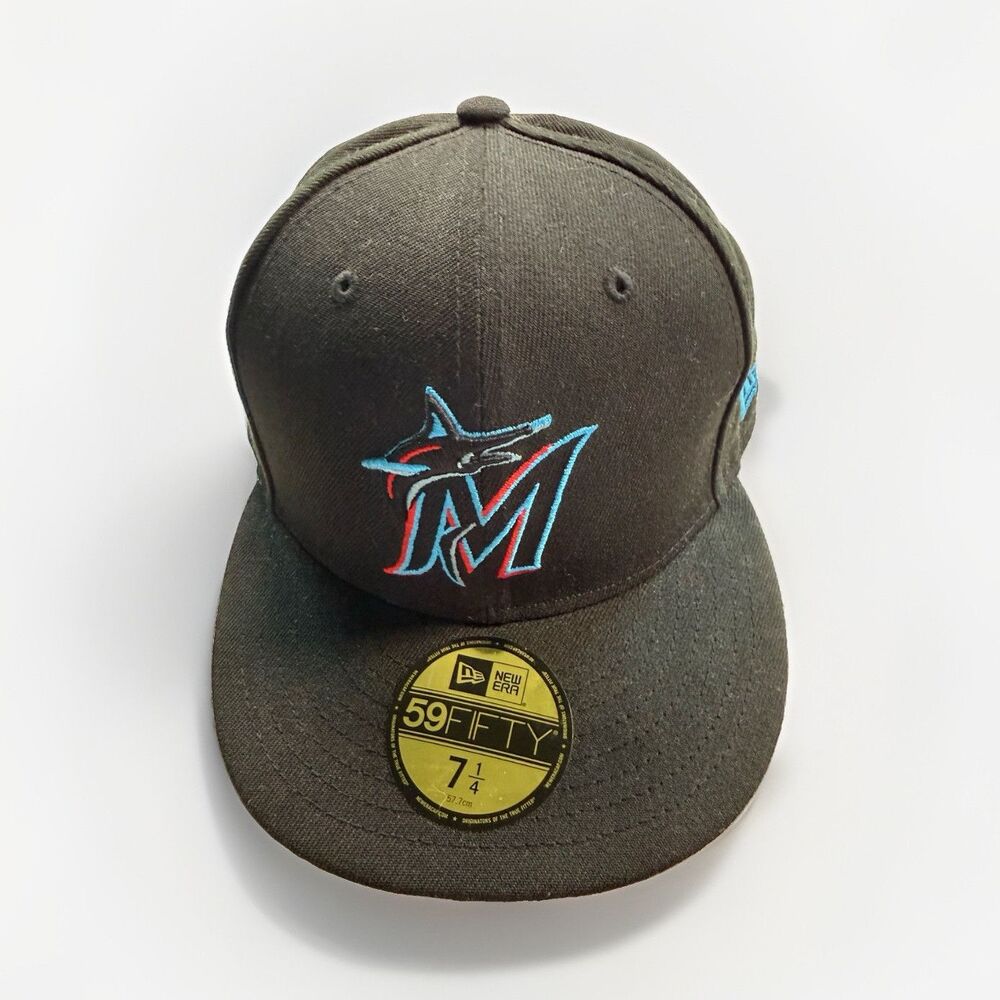 New Era 59FIFTY Miami Marlins Black Fitted Cap Hat MLB - Size 7 1/4